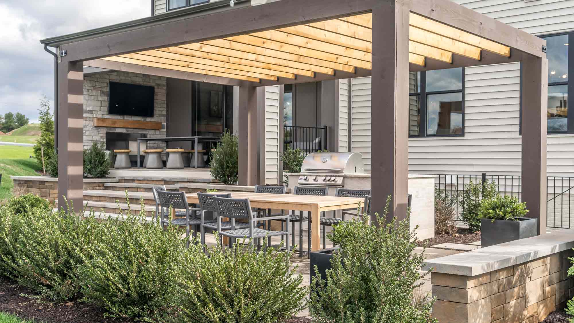 Image of How to Choose The Right Tiles For Your Outdoor Kitchen