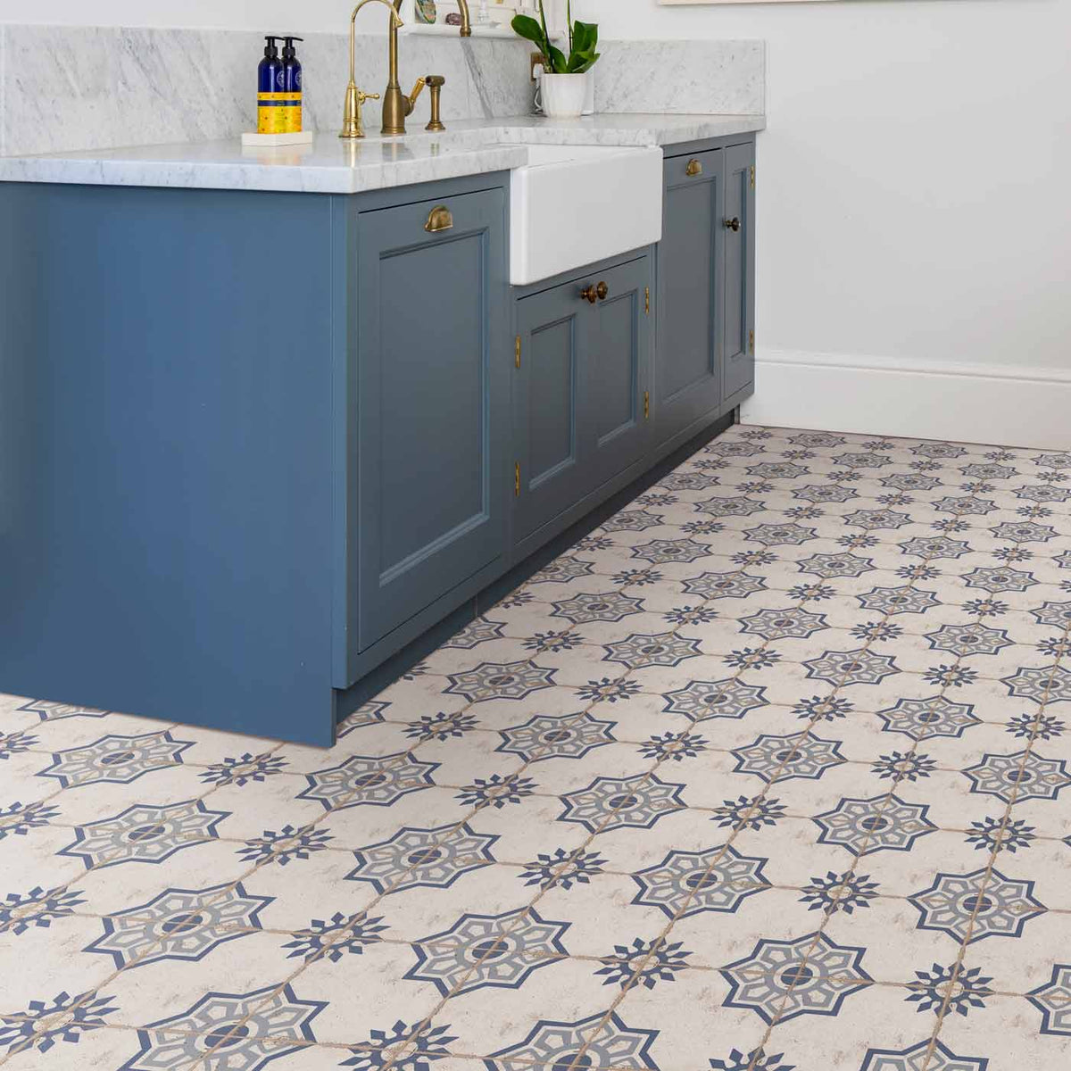 Belleville Rennes Blue Porcelain tile | 22.5x22.5cm Victorian Tile ...