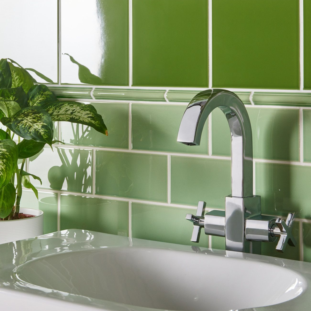 Image of Palm Green Astragal Moulding 15.2x2.1cm-Ceramic Tiles-Original Style-Tile.co.uk