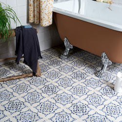 pattern-floor-tile-Sardinia-Porcelain-Tarricone with a free standing bath