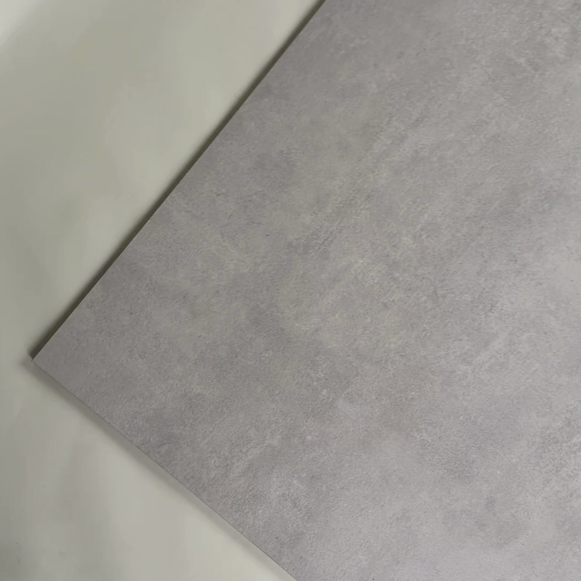 Image of Motion Silver Porcelain tile 80x80cm